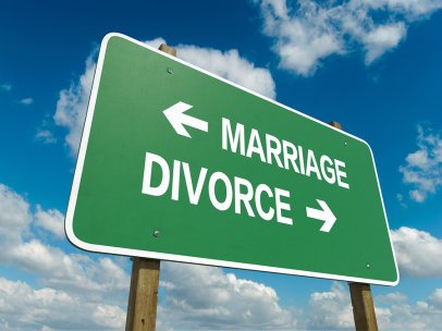 Marriage and divorce sign for a divorce lawyer in Las Vegas, NV